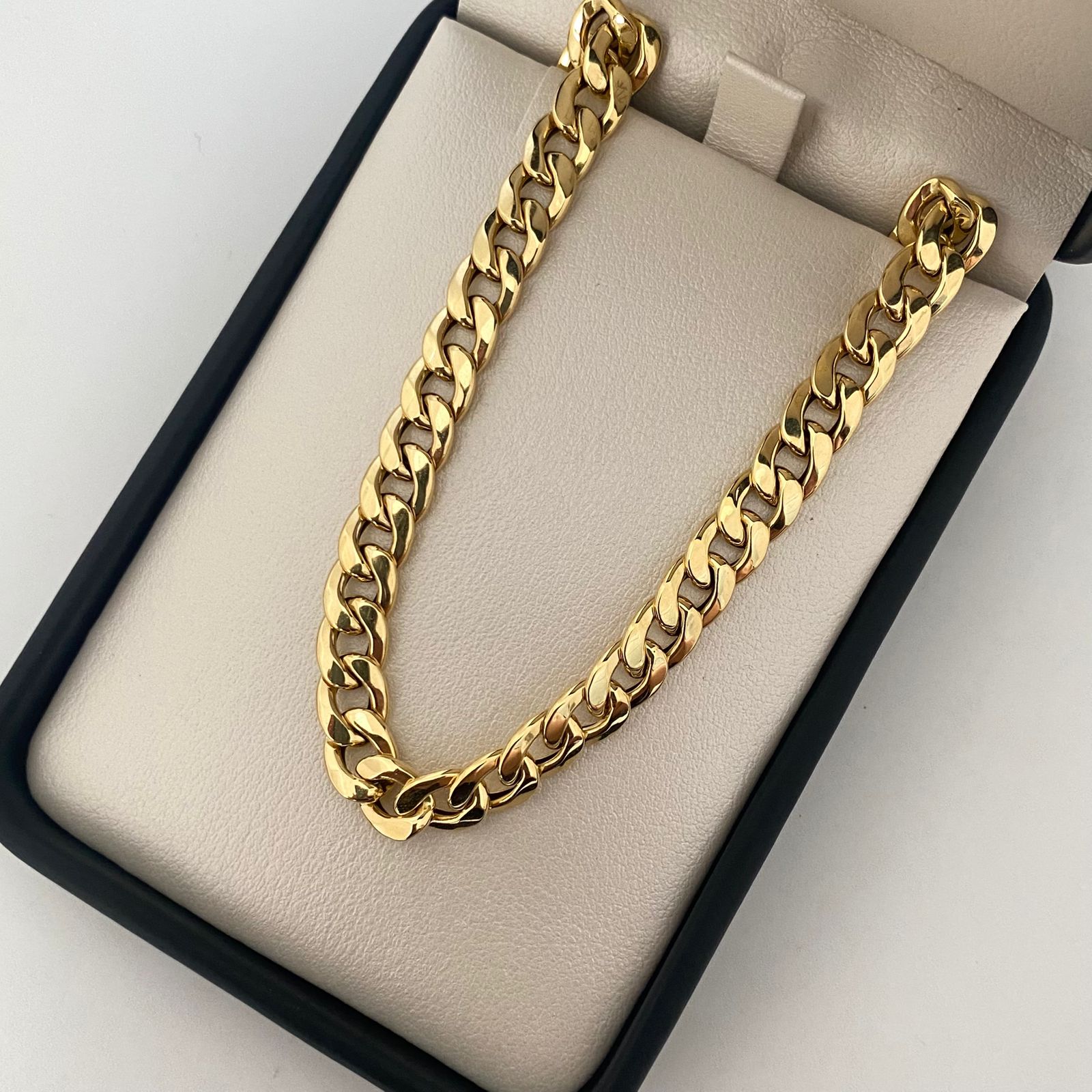 Pulso It cubano broche especial Oro amarillo 18k +1 / 6,85 Gr / 7,0 mm / 21,5 Cm